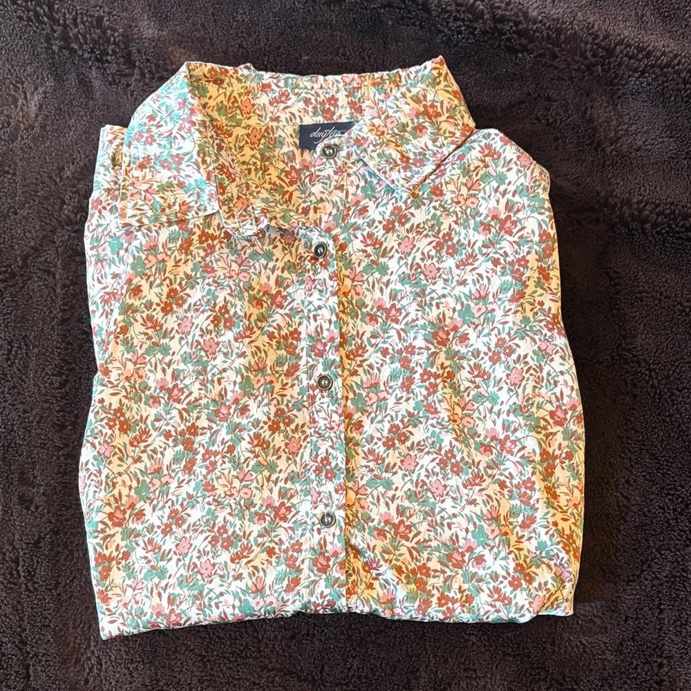 Women’s rodeo button up